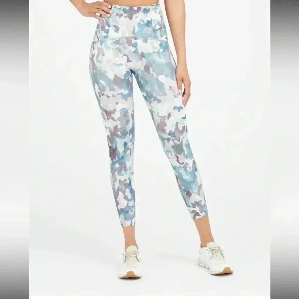 Spanx Booty Boost Active Print 7/8 Purple/Blue Capri Leggings Size S - Picture 2 of 10